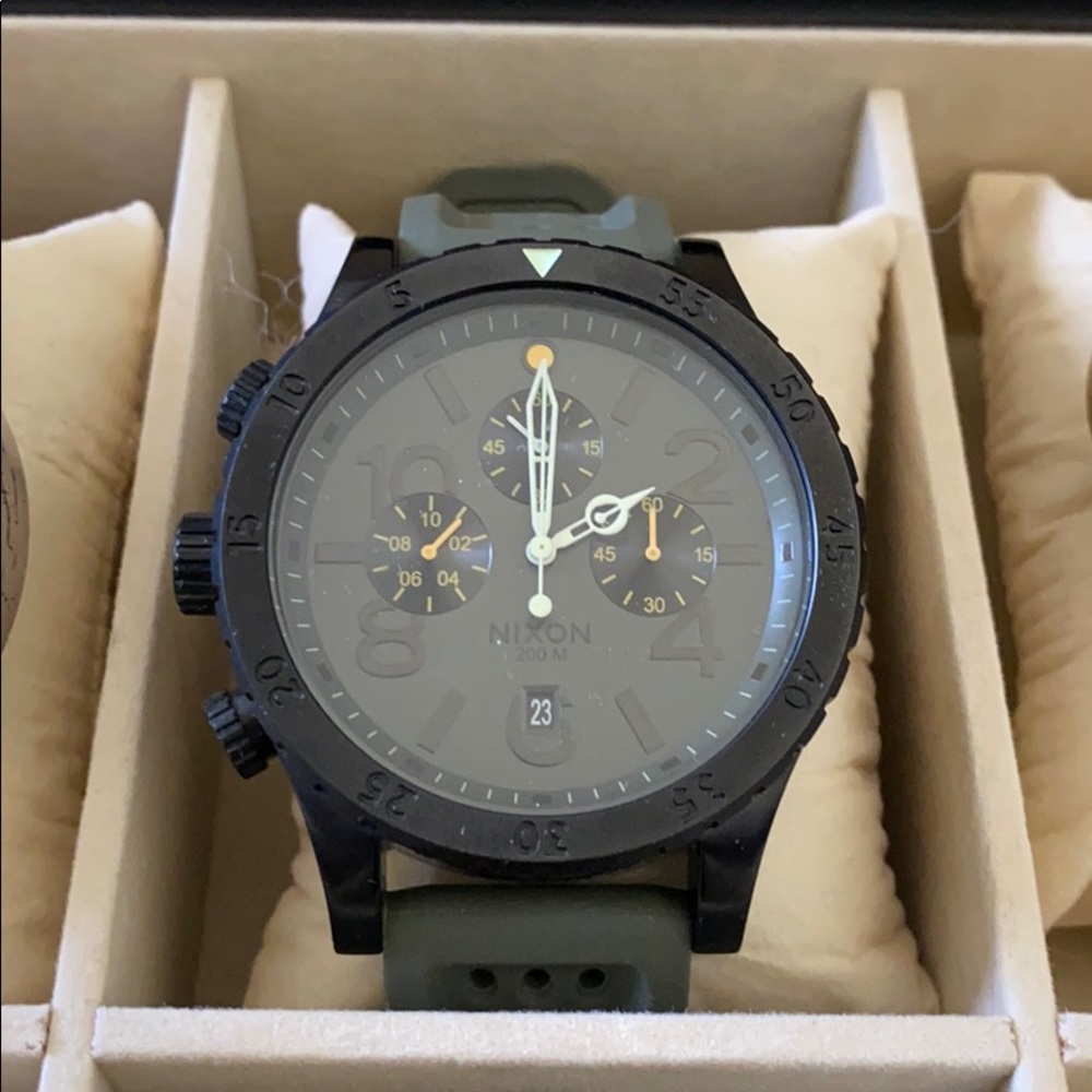 Nixon watch